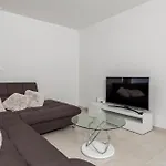 Cozy In Дом отдыха Mundanije