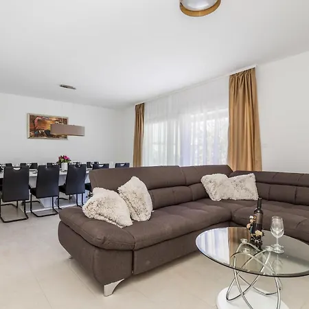 Cozy In With Wifi Vakantiehuis Mundanije