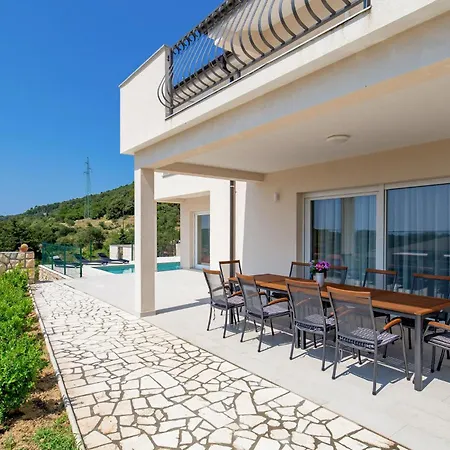 Vakantiehuis Cozy In With Wifi *